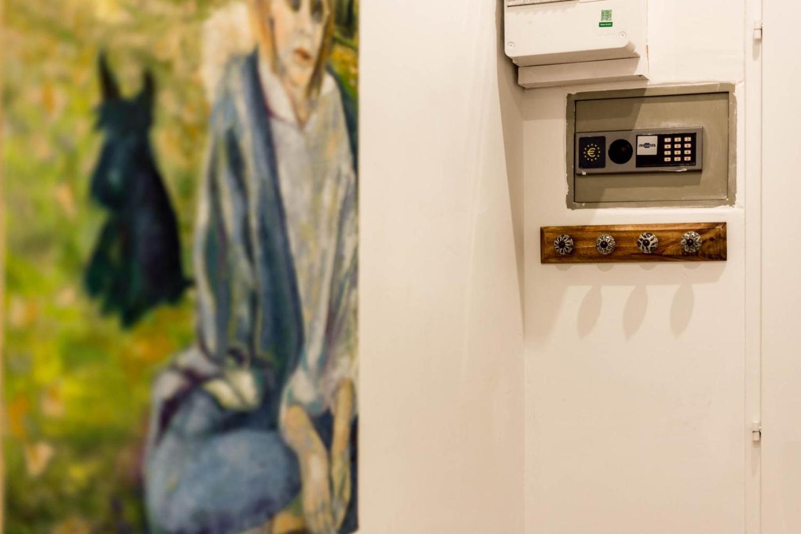 Apartment The Charming, Comfortable Charlemagne Ail
